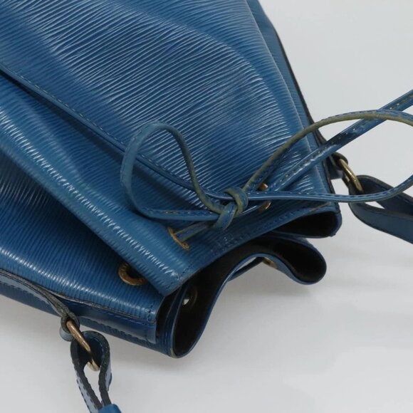 LOUIS VUITTON Epi Noe Shoulder Bag Toledo Blue - Picture 13 of 15